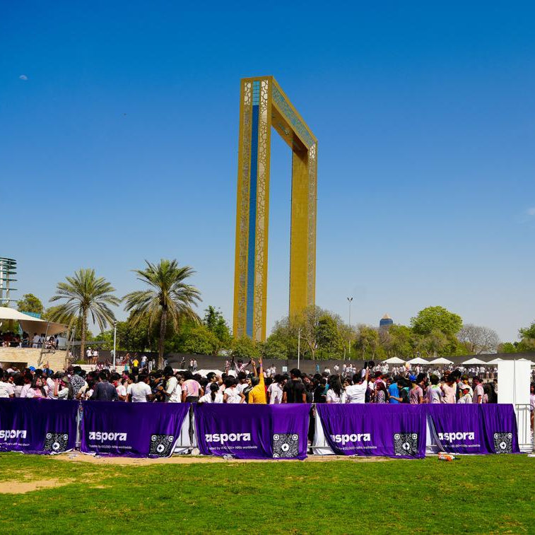 fence-banner-stall-installation-team-uae